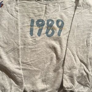 Taylor Swift Gray 1989 Hoodie Sweatshirt